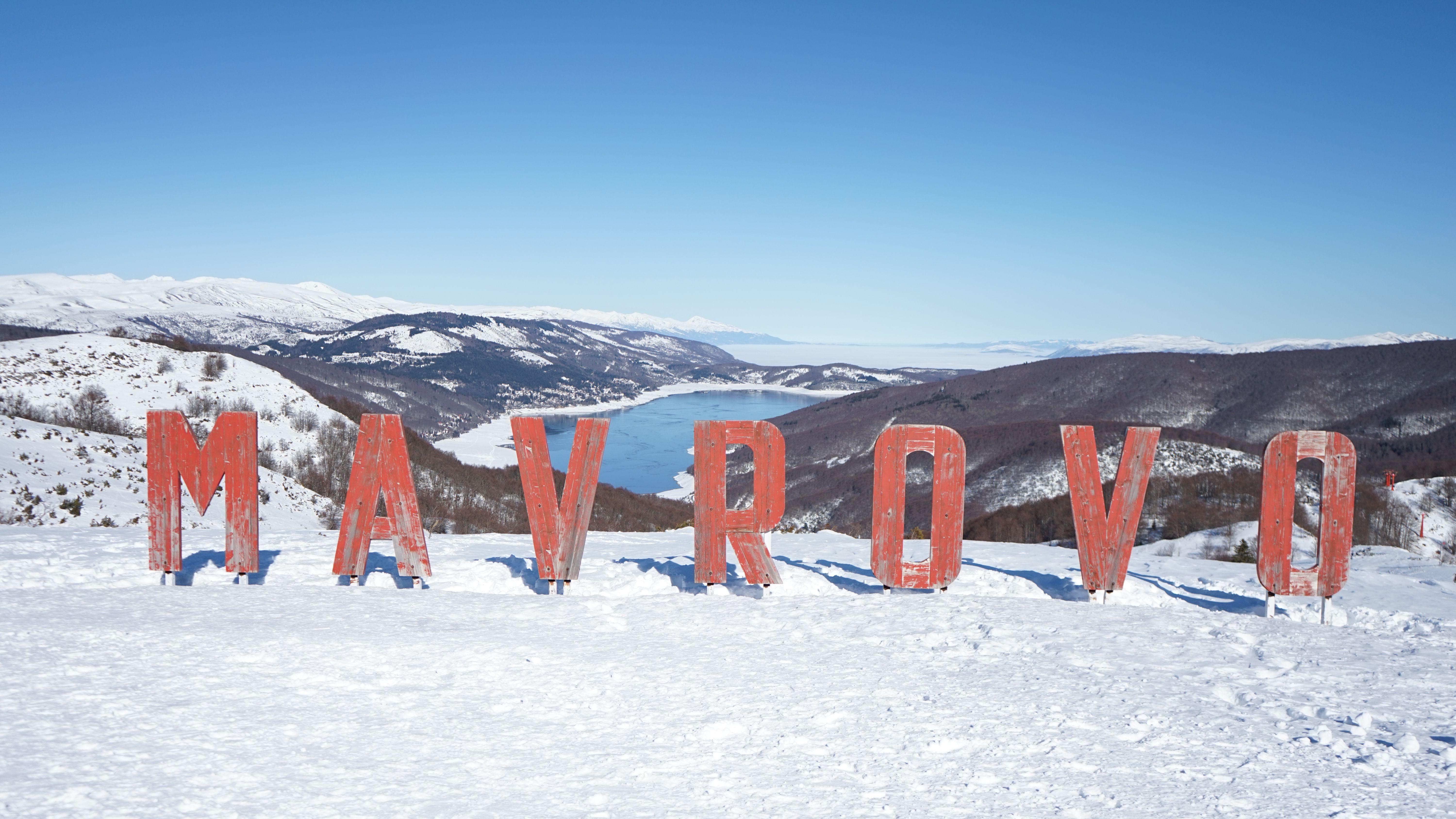 Hidden in the heart of North Macedonia, within the stunning Mavrovo National Park, lies a winter paradise waiting to be discovered: Mavrovo Ski Resort.